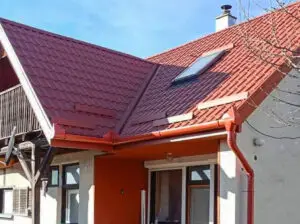 Dachdecker Profi aus Ungarn auch in Österreich